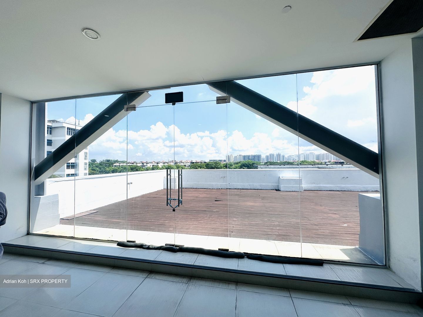 Serangoon North Avenue 5 (D19), Factory #449736141